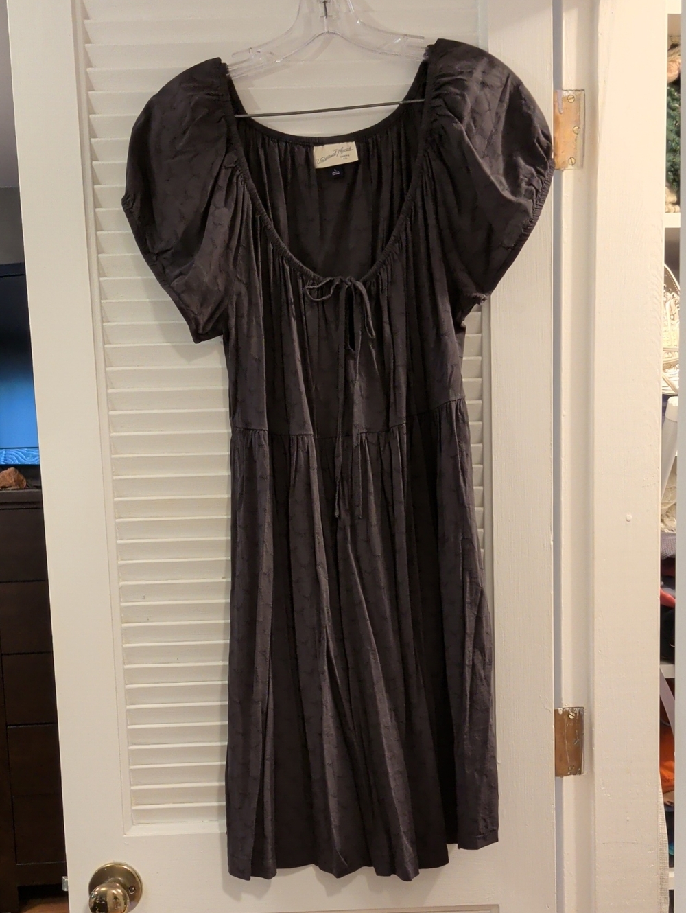 Universal Thread Grey Puff Sleeve Tie-Front Midi Dress